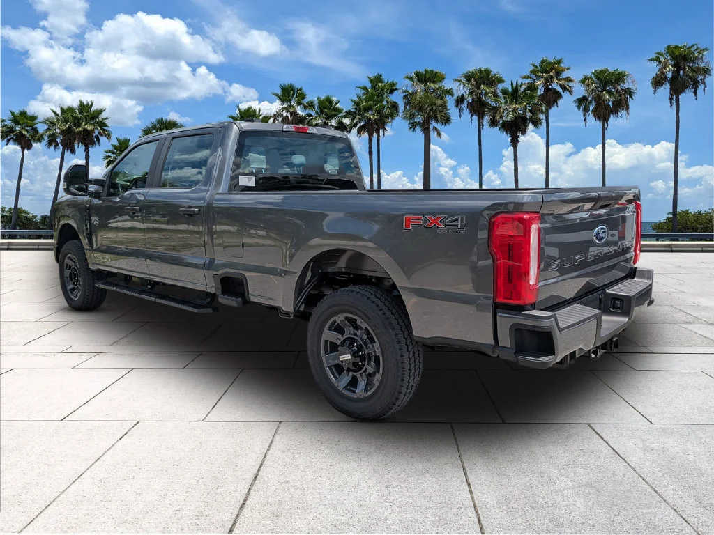 New 2026 Gray Ford XL image 5