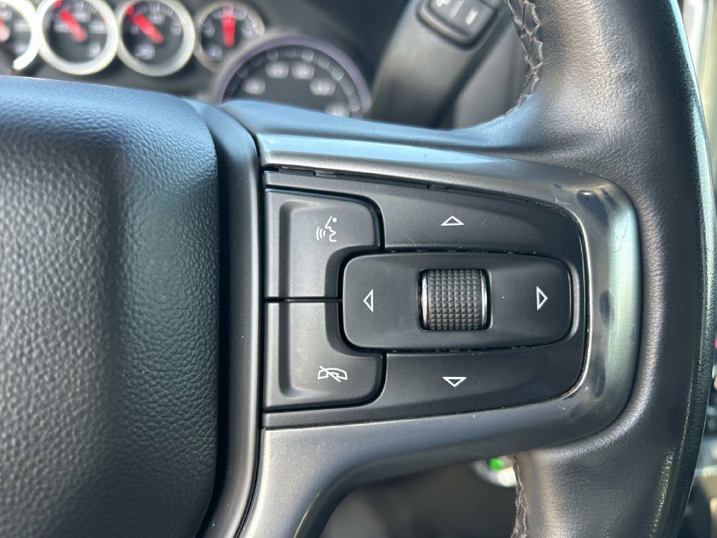 Used 2023 Summit White Chevrolet LT image 30