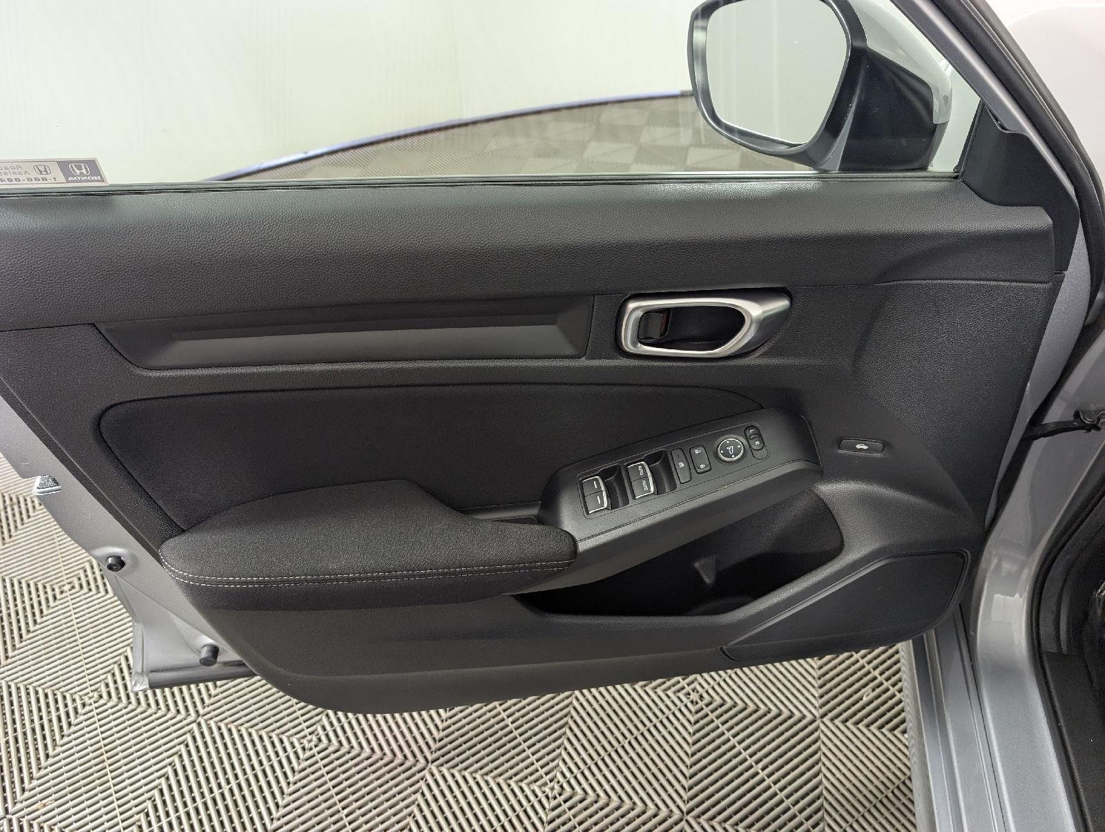 2024 Honda Civic LX - Photo 10