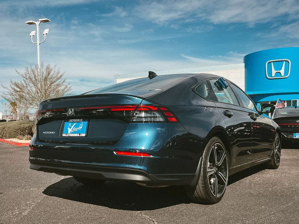 New 2026 Canyon River Blue Metallic Honda SE image 3