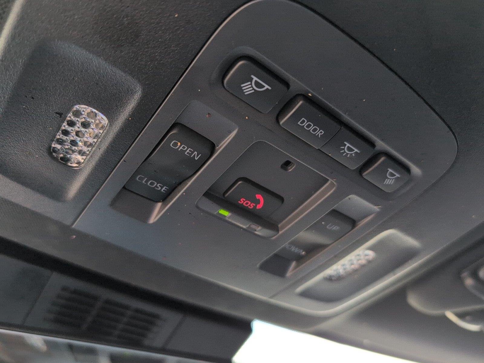 Used 2025 Underground Toyota SE image 22