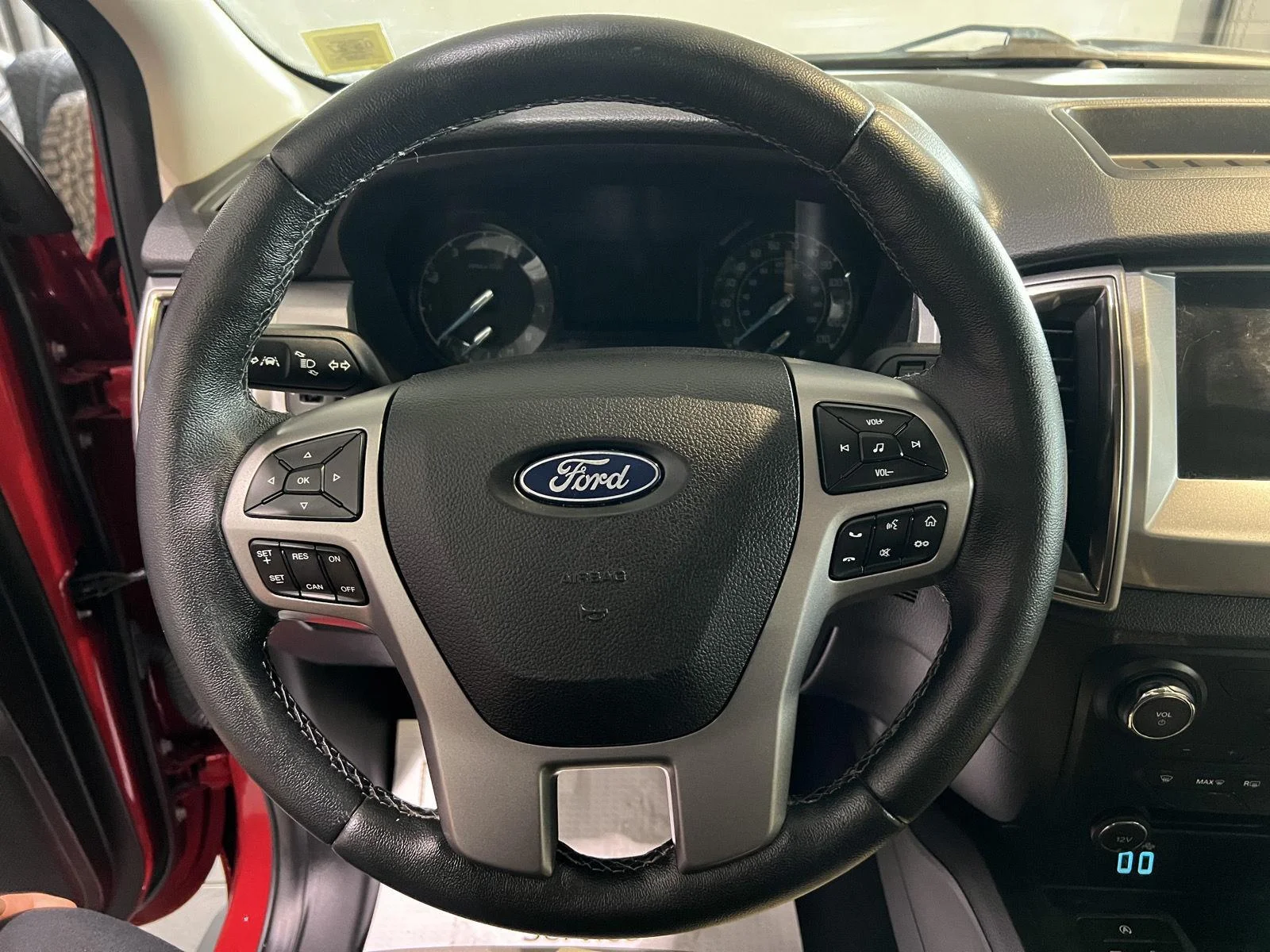 Used 2021 Rd Ford XL image 15