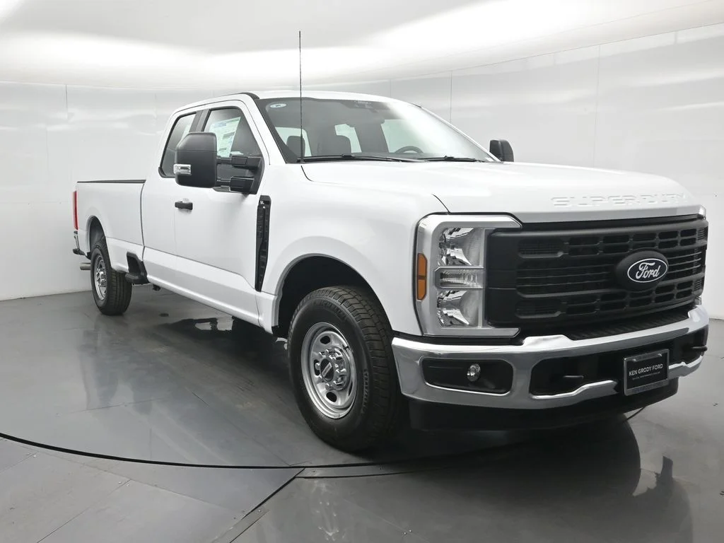 New 2027 Oxford White Ford XL image 42