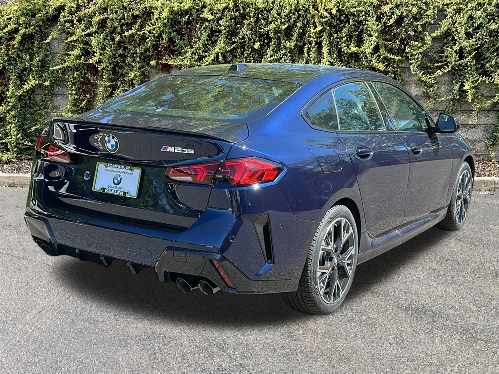New 2026 Tanzanite Blue II Metallic BMW M235 xDrive image 4