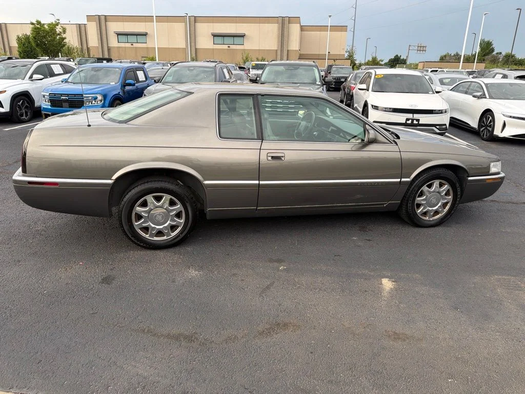 Used 1999  Cadillac Base image 8