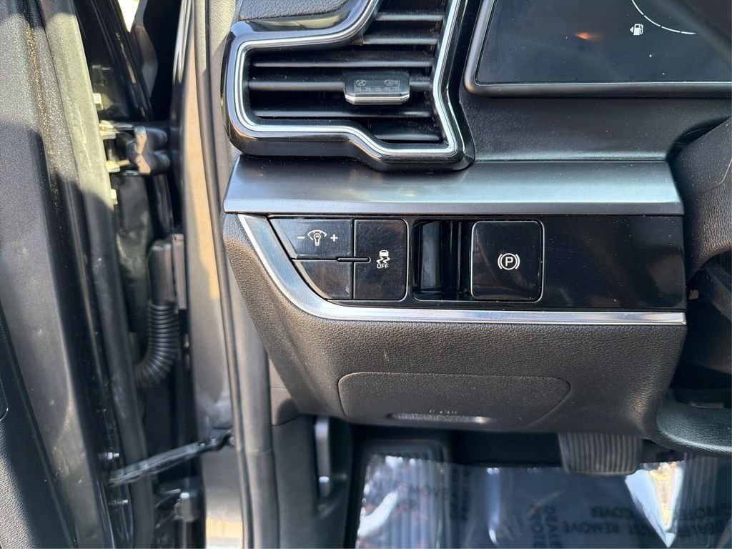 Used 2023 Gravity Gray Kia EX image 18