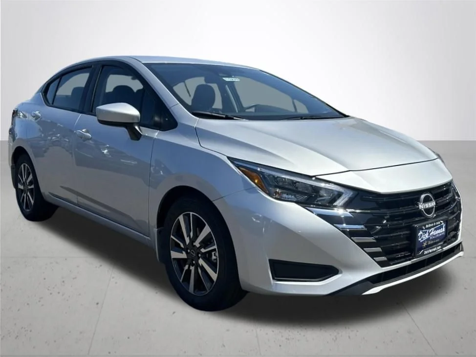 Certified Used 2025 Silver Nissan 1.6 SV image 6