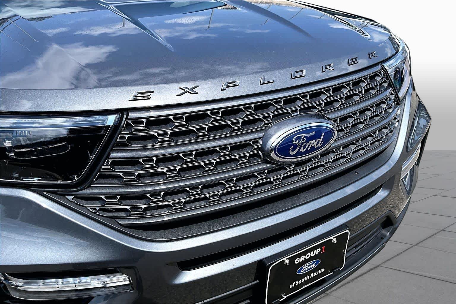 Certified Used 2023 Carbonized Gray Ford XLT image 30