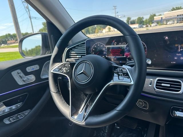 Used 2026 Black Mercedes-Benz GLS 450 image 34