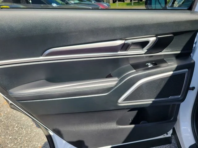 2025 Kia Telluride S - Photo 14
