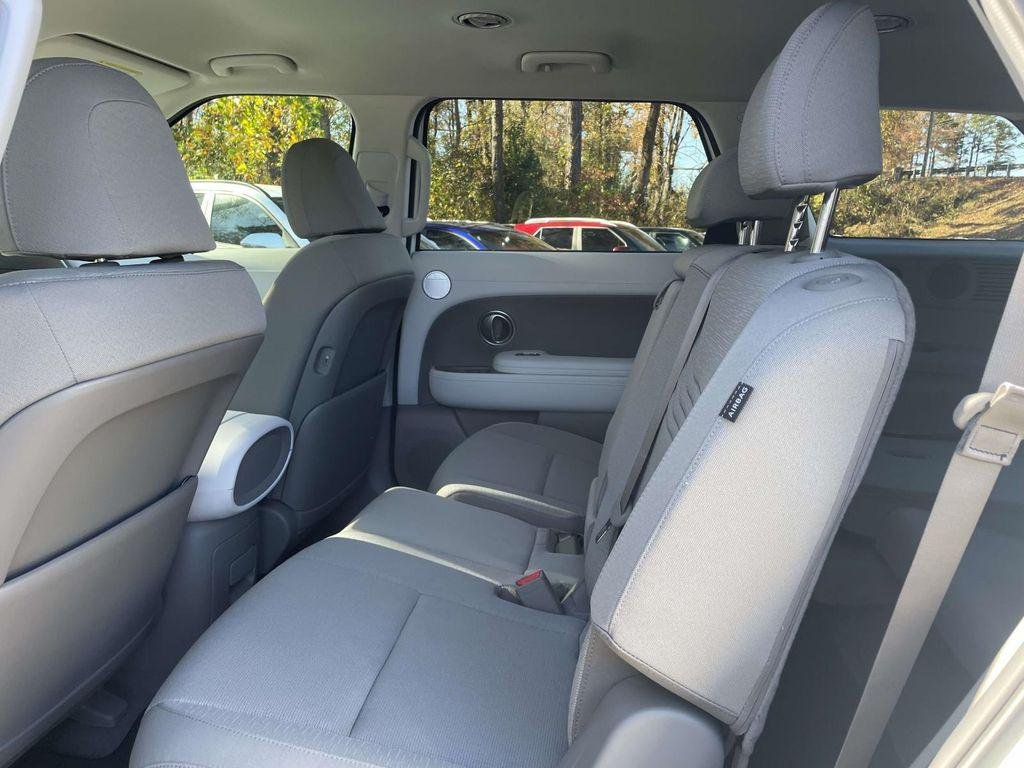 New 2026 White Hyundai SE FWD image 10