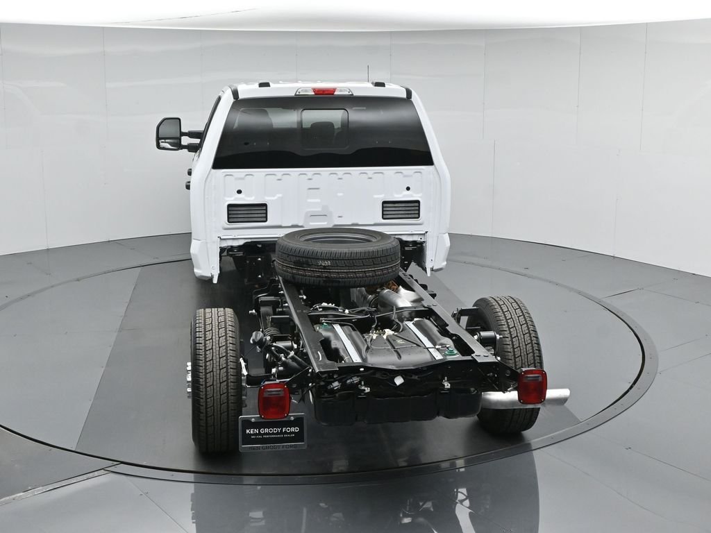 New 2026 Oxford White Ford XL image 37