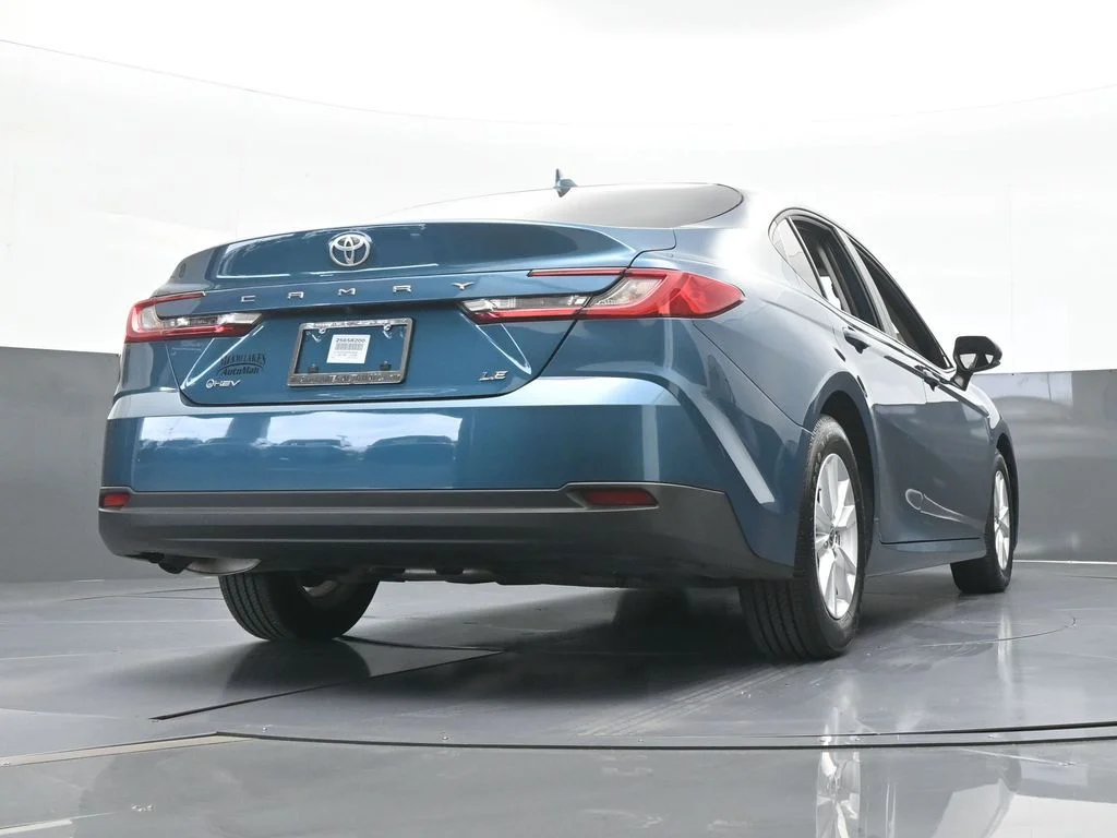 Used 2025 Ocean Toyota LE image 56