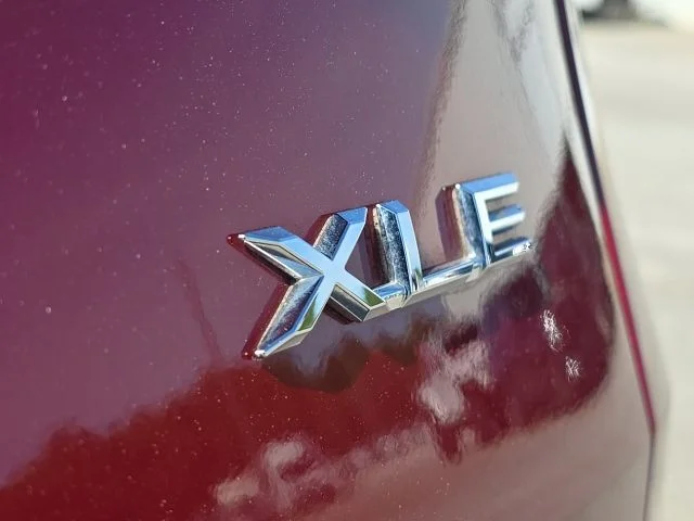 Used 2025 Red Toyota XLE image 9