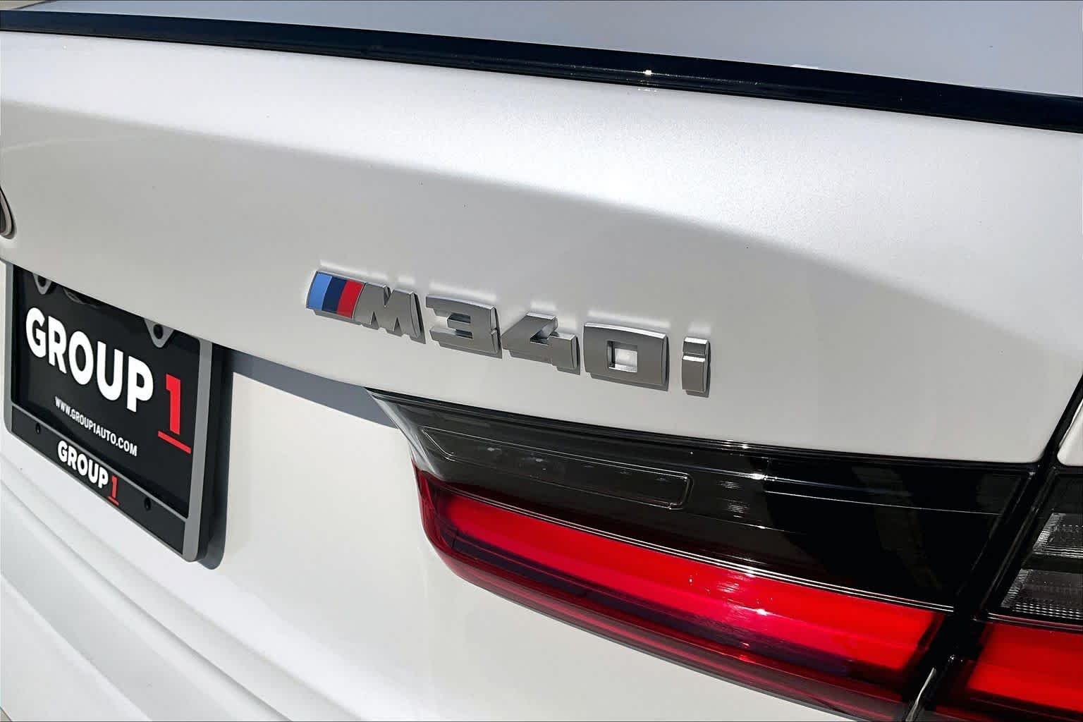 Used 2025 Mineral White Metallic BMW M340i image 9