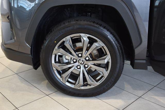 Certified Used 2025 MAGNETIC GRAY MET. Toyota  image 29