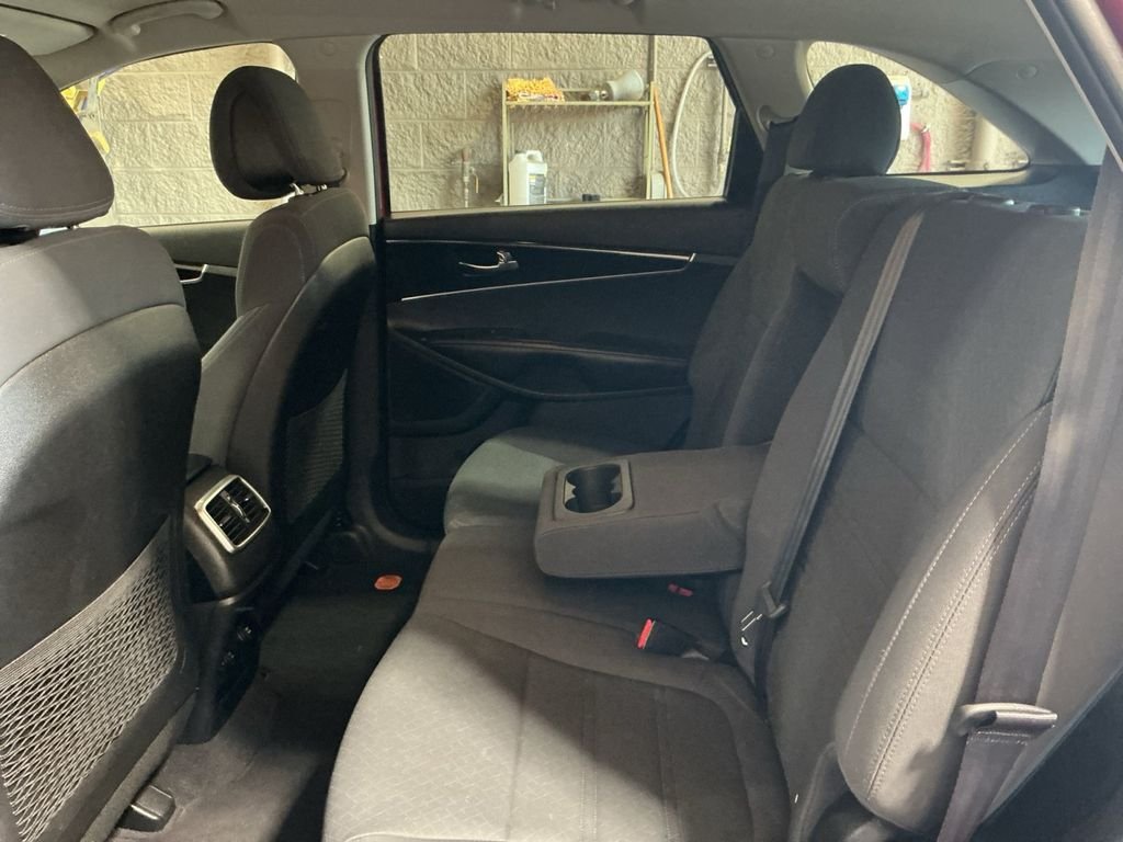 Used 2016 Red Kia LX image 21