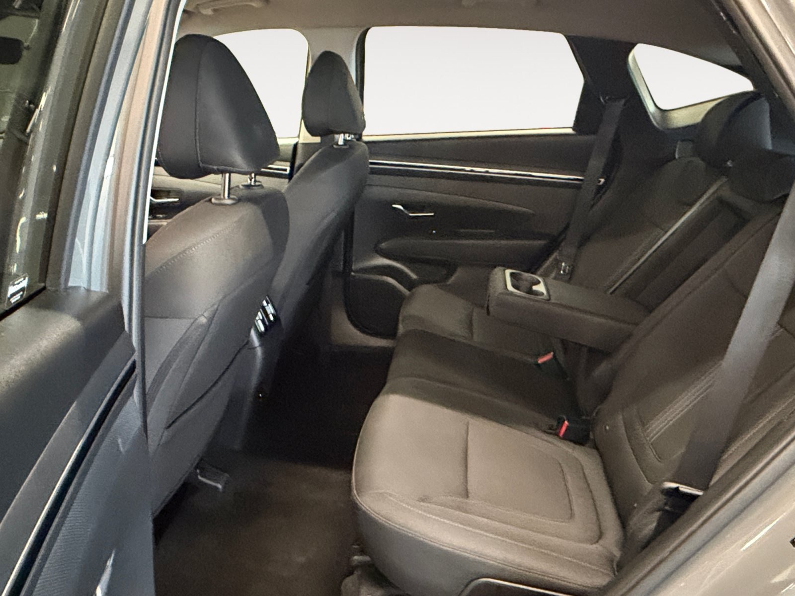Used 2024 Hampton Gray Hyundai SEL image 23