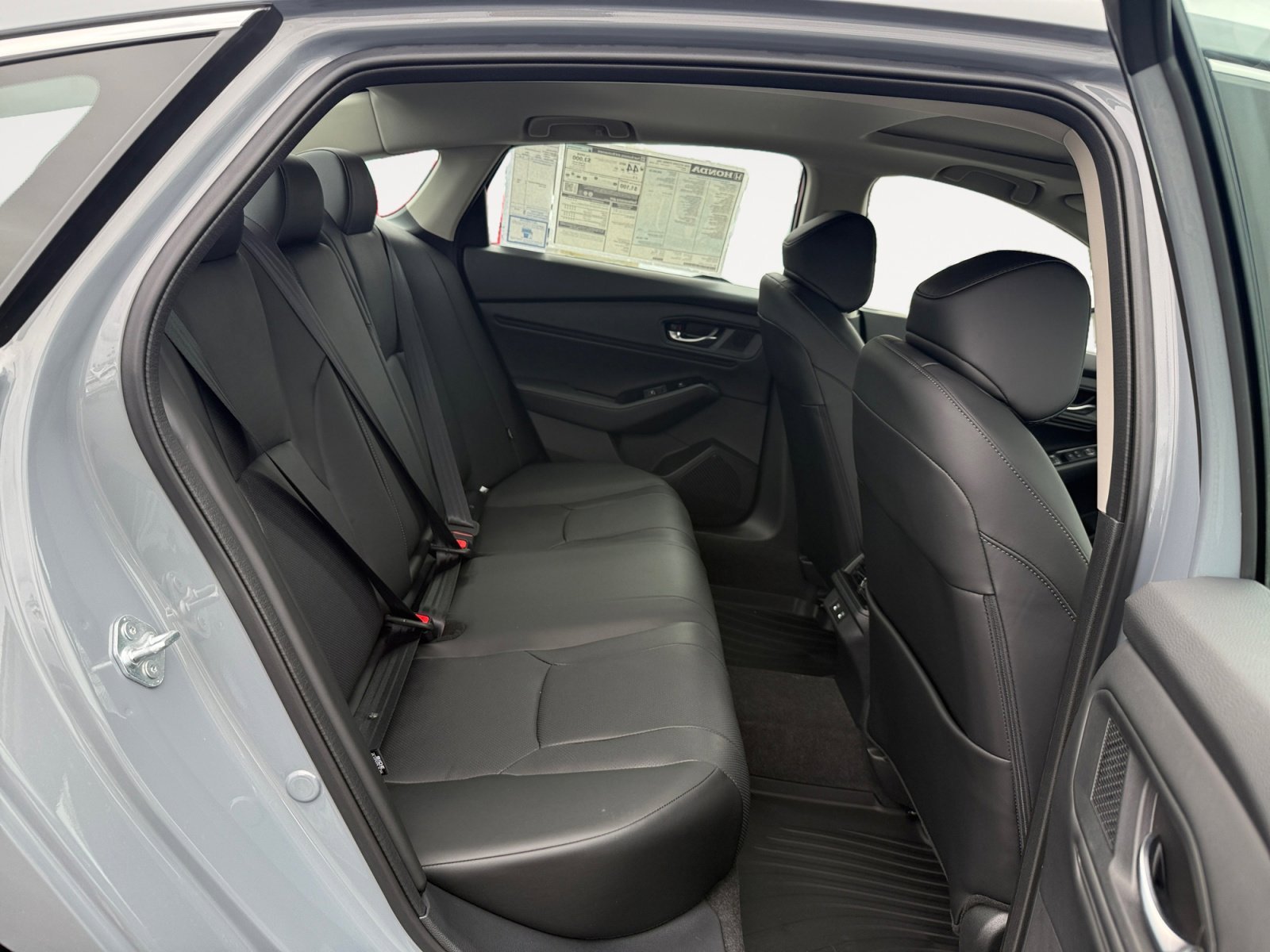 New 2026 Urban Gray Pearl Honda Touring image 18