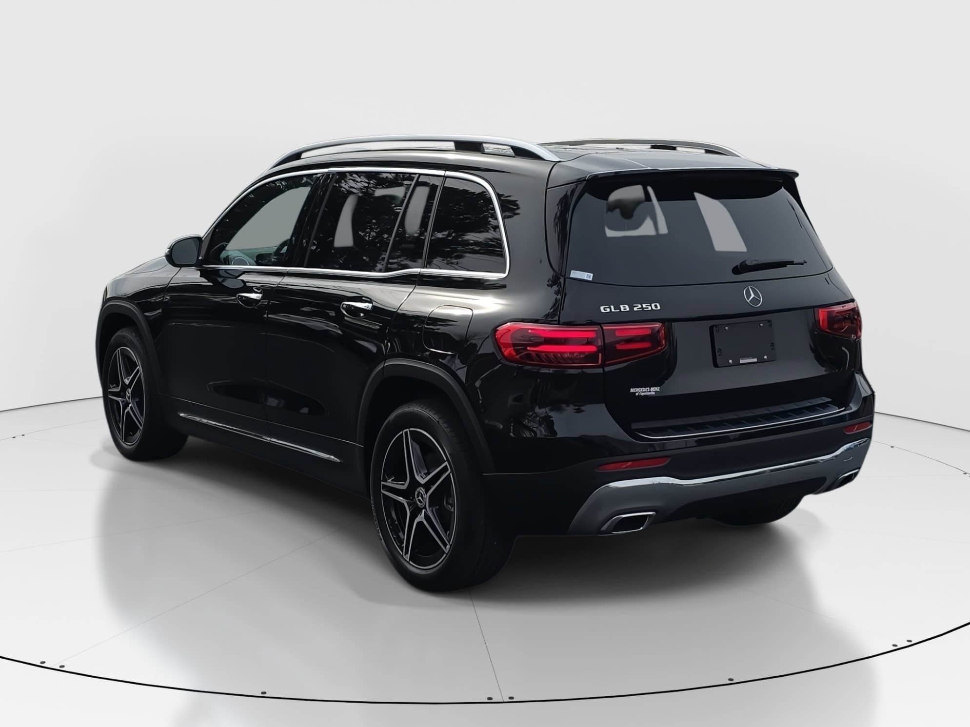 New 2026 Night Black Mercedes-Benz GLB250 image 7