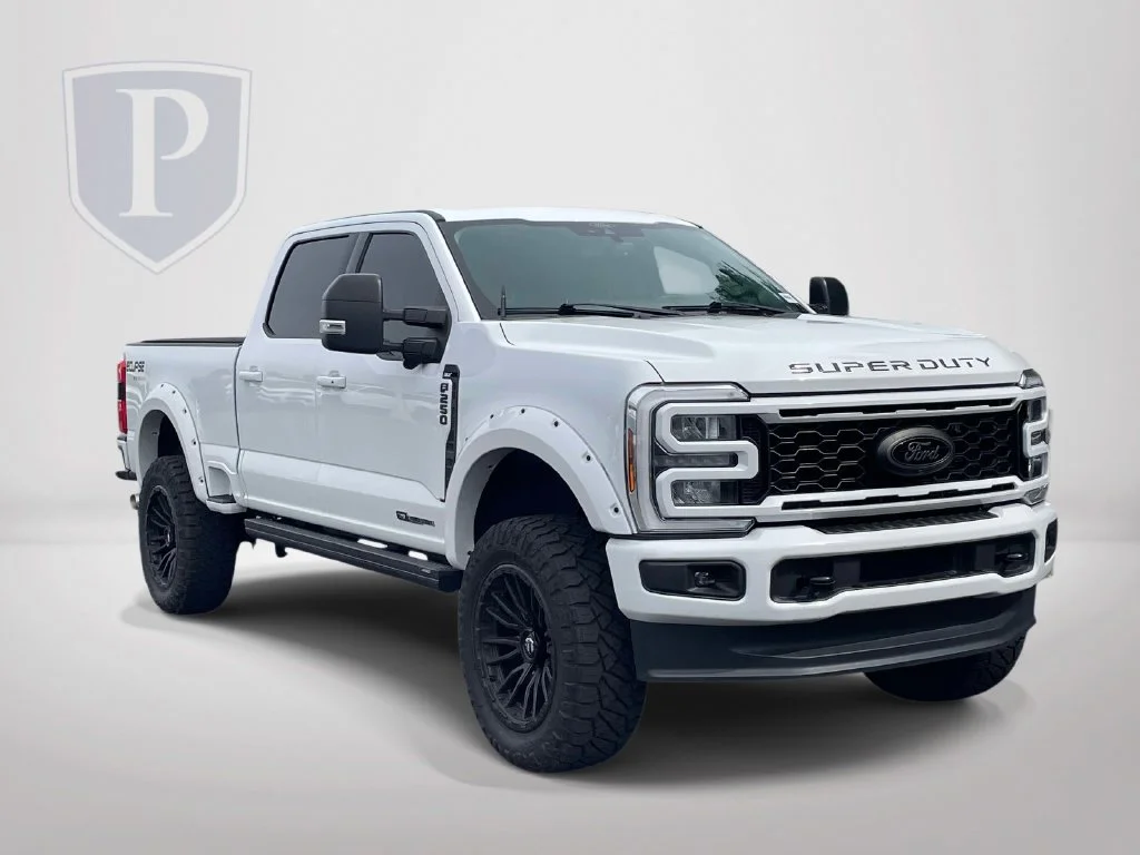 Used 2024 White Ford XLT image 2