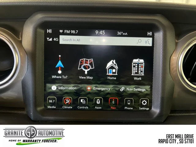 2023 Jeep Wrangler 4-Door Sahara - Photo 19