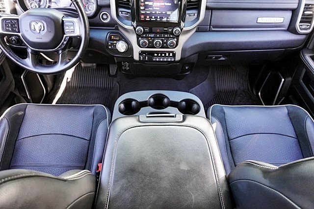 Used 2021 Silver Ram Laramie image 31