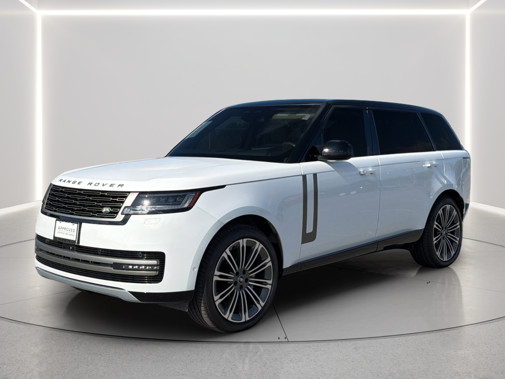 Used 2025 White Land Rover SE image 10