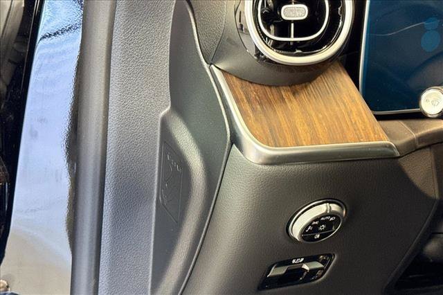 New 2026 Black Mercedes-Benz GLC 300 image 39