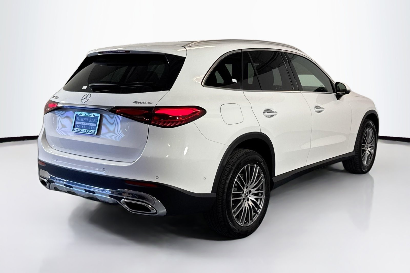 New 2026 Polar White Mercedes-Benz GLC 300 image 5