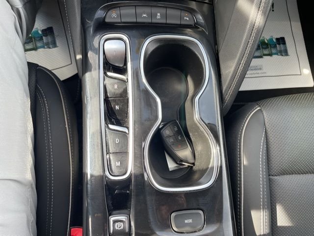 Used 2023 Black Buick Essence image 38