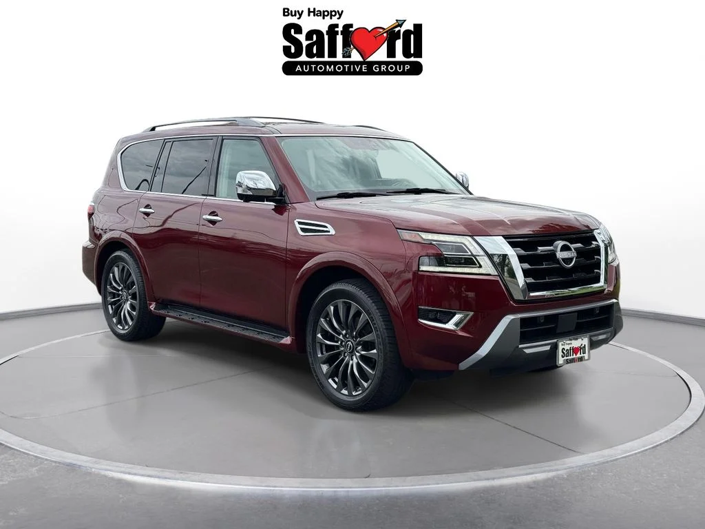 Used 2023 Red Nissan Platinum image 10