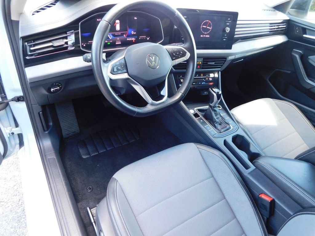 Used 2025 Monterey Blue Volkswagen 1.5T SE image 15