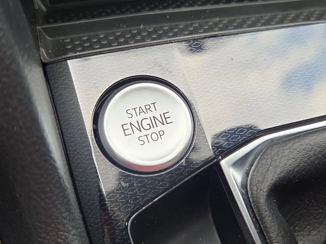 New 2026 Black Volkswagen 1.5T SE image 11