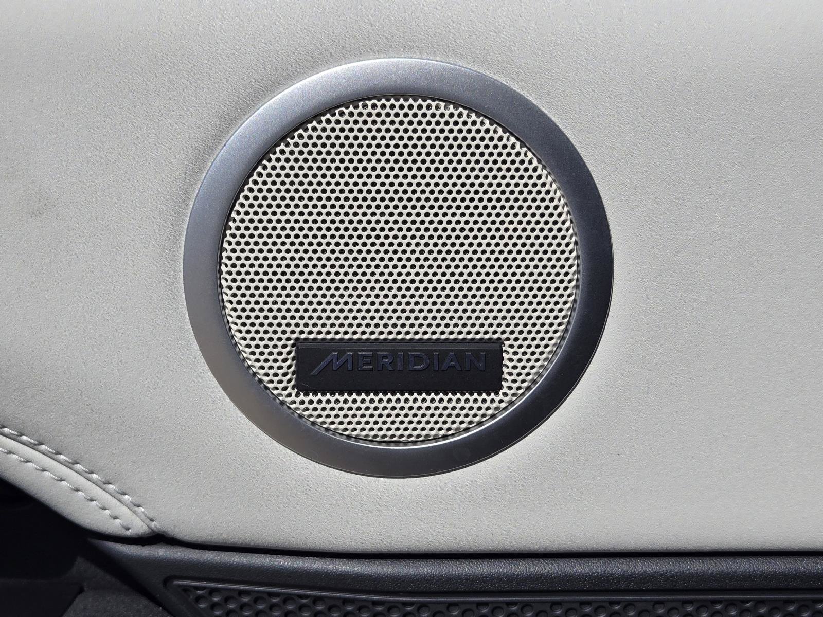 Used 2025 Black Land Rover S image 26