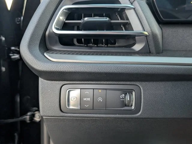 New 2026 Mosaic Black Metallic Chevrolet LT image 17