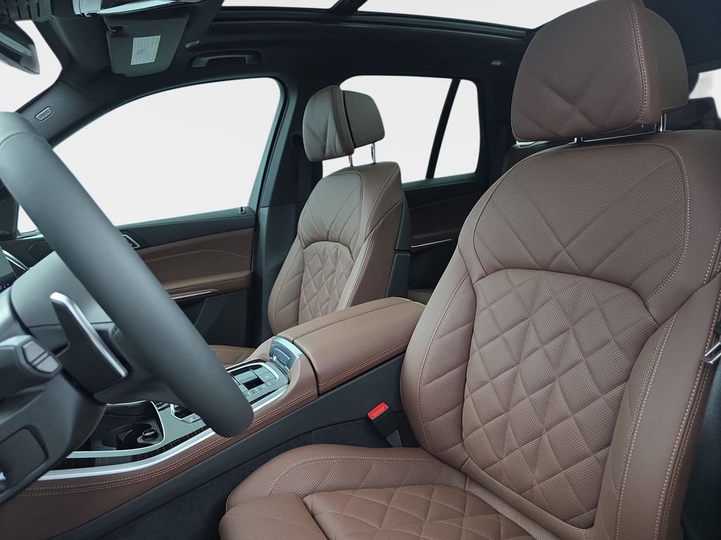 New 2026 Alpine White BMW xDrive40i image 15