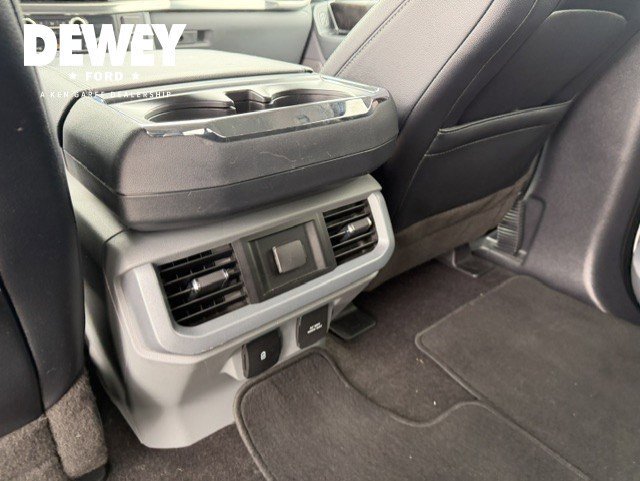 Used 2023 Oxford White Ford LARIAT image 30