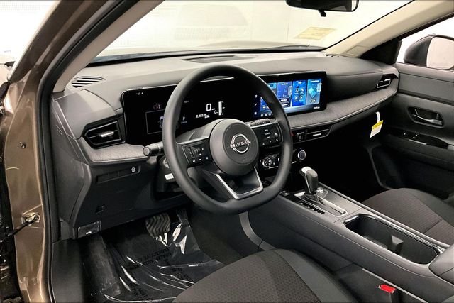 New 2027 Canyon Bronze Nissan S image 7