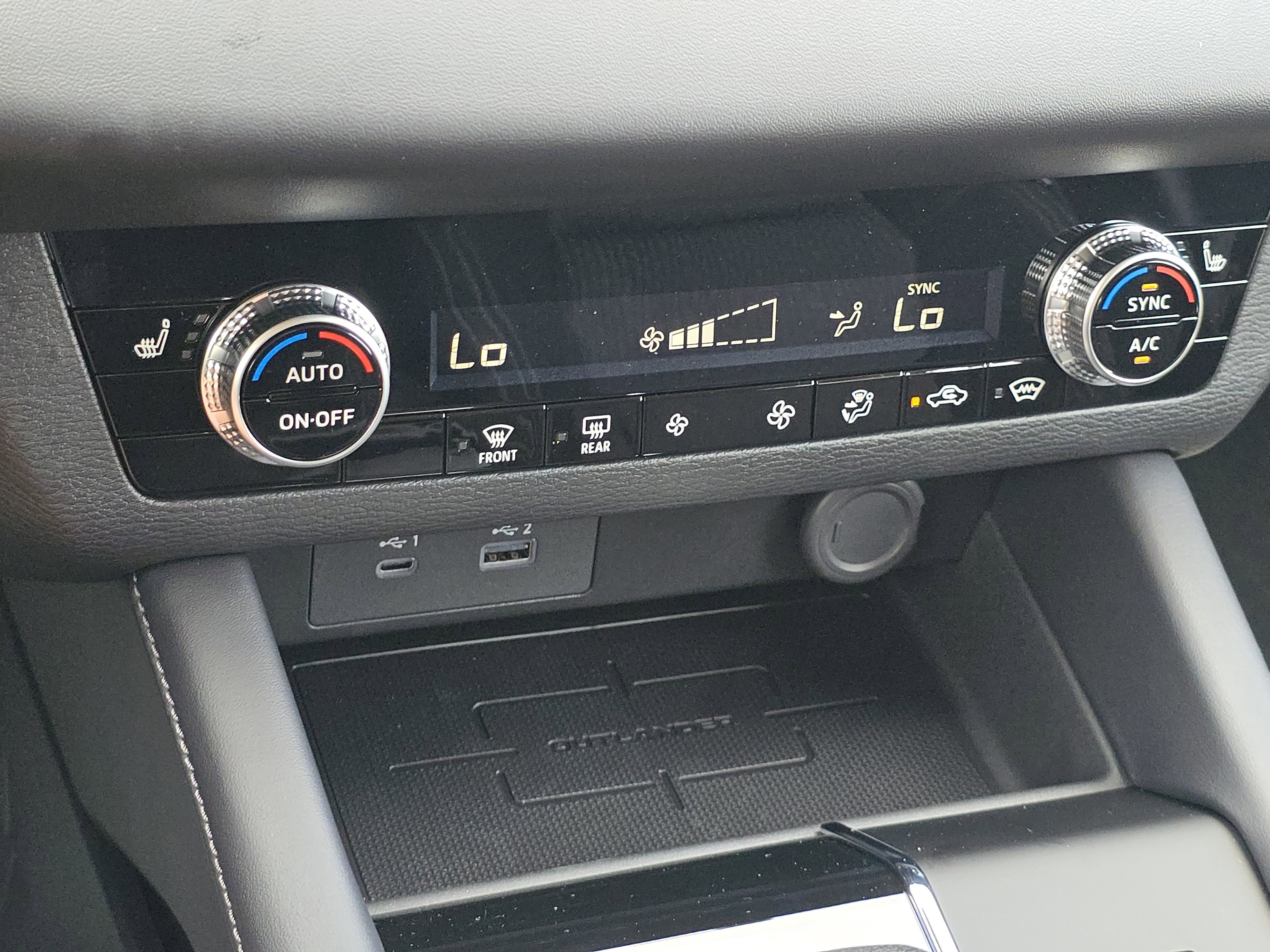 2025 Mitsubishi Outlander Plug-in Hybrid ES - Photo 18