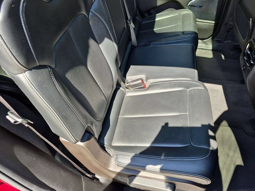 Used 2021 Red Jeep Overland image 33