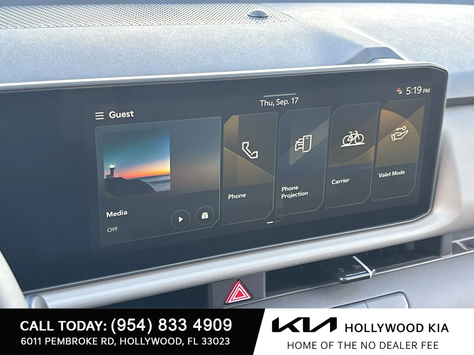New 2027 Pale Gray Kia S image 14