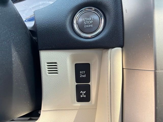 Used 2021 White Lexus 460 image 25