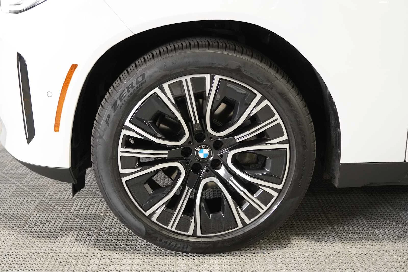 Used 2026 Alpine White BMW 30 xDrive image 8