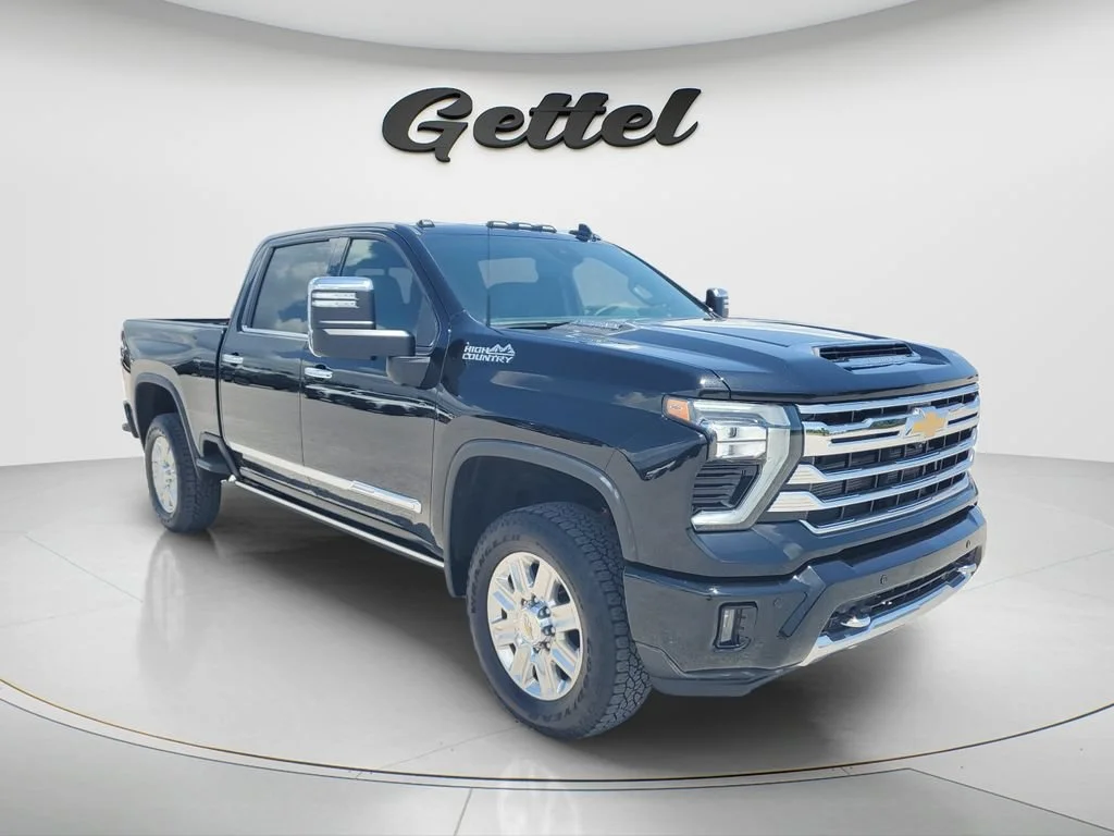 Used 2024 Black Chevrolet High Country image 3