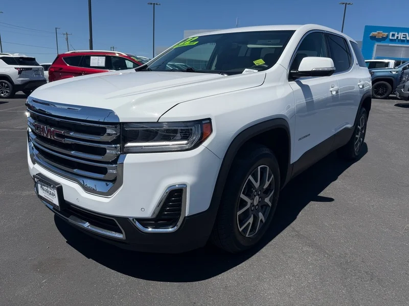 Used 2022 Summit White GMC SLE image 7
