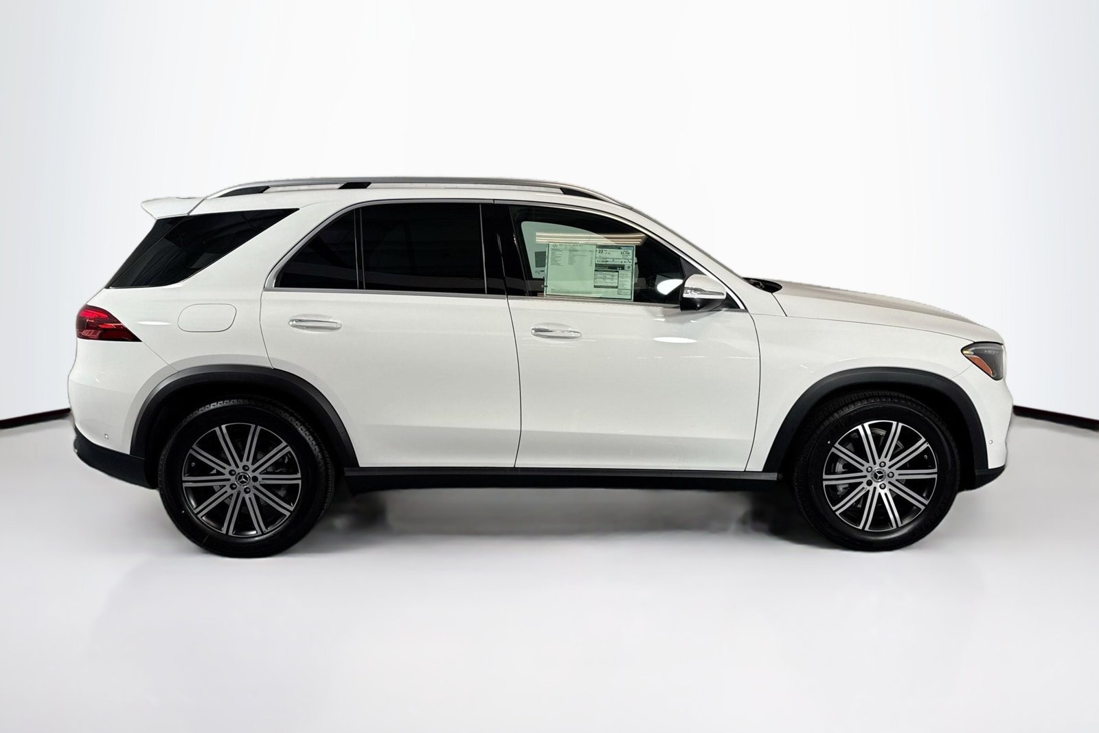 New 2026 Polar White Mercedes-Benz GLE 350 image 4