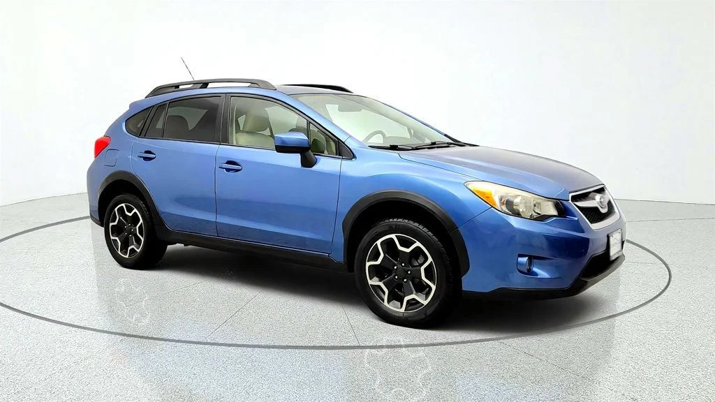 Used 2015 Quartz Blue Pearl Subaru 5dr CVT 2.0i Premium image 3
