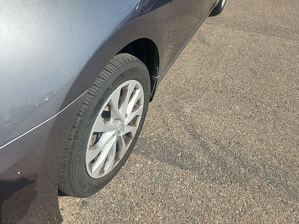 Used 2019 Gray Nissan SV image 7