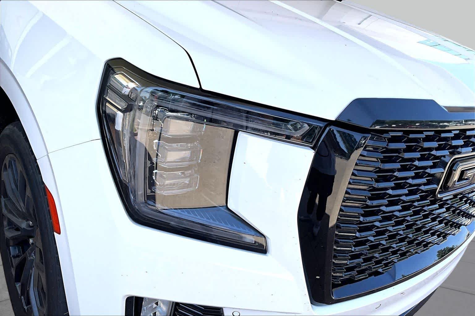 Used 2021 Summit White GMC Denali image 26